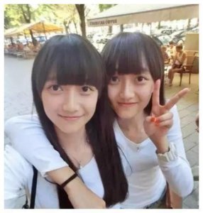 ​双胞胎姐妹高考一分之差，同去上海交通大学实验班，别人家的孩子
