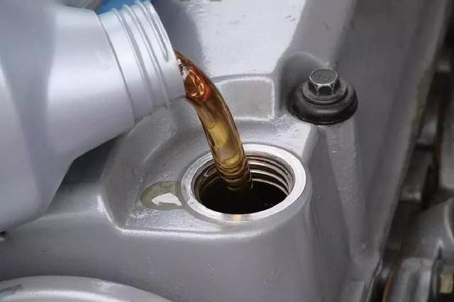 本田机油异常增多究竟是如何造成?“包修”两个字又有何深意?