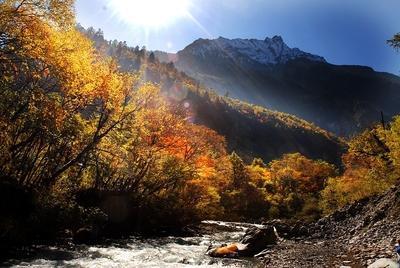 四川平武虎牙深秋徒步路线推荐