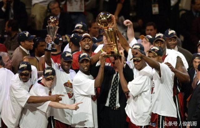 2006年NBA总决赛韦德奥尼尔的夺冠之路,韦德总决赛到底有多强?