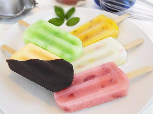 教大家制作美味布丁雪糕,女生不用担心发胖问题