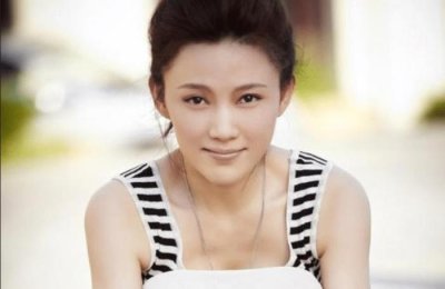 24岁时因一个角色走红,却不幸遭遇车祸高位截肢,去世时才34岁