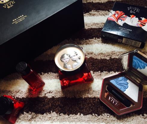 双妹和谢馥春哪个好？双妹和谢馥春哪个档次高