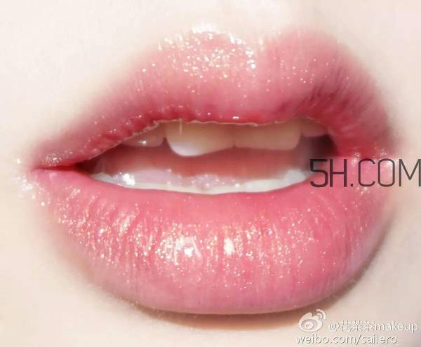 mac魅可人鱼姬眼影真假 mac人鱼姬眼影粉真假辨别