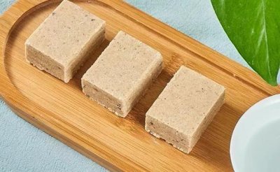 湖北黄冈特产“武穴酥糖”,松脆爽口,甜而不腻,小时候的记忆