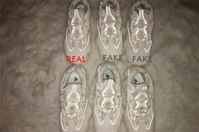 ​椰子500骨白真假对比 yeezy500骨白真假鉴定