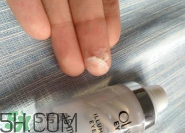 olay亮眼明眸双旋眼霜怎么用？olay双旋眼霜使用方法
