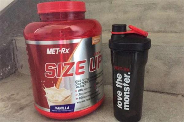 增肌粉一天吃几次 增肌粉每次吃多少