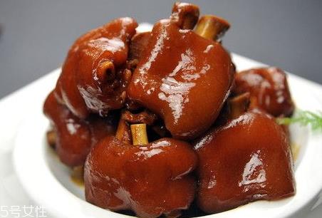 红烧猪蹄用前蹄还是后蹄 两者区别