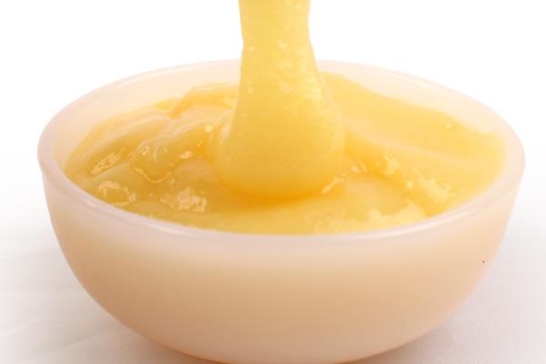 蜂王浆是怎么提取的 过程很奇妙 蜂王浆是怎么提取的 过程很奇妙