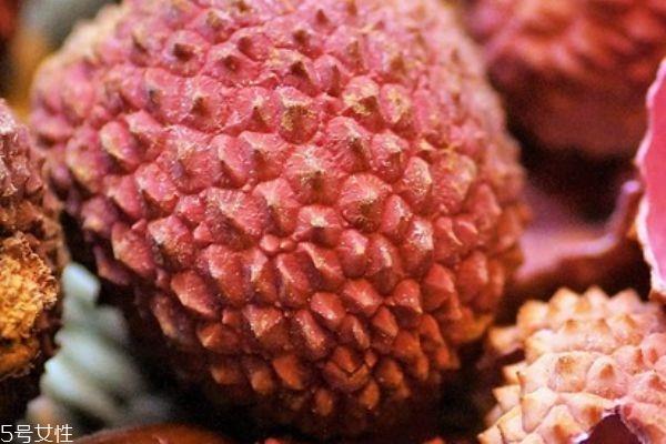 荔枝怎么剥皮去核 教你如何快速剥皮