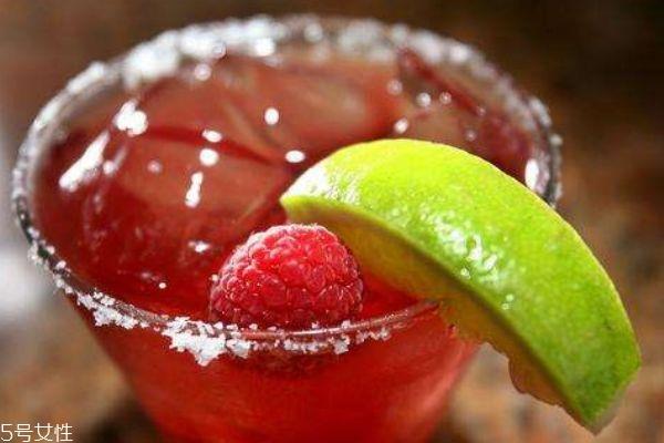 杨梅汁是怎么做的呢 杨梅汁有什么作用呢 杨梅汁是怎么做的呢 杨梅汁有什么作用呢