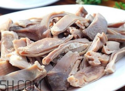 ​猪肚发红是怎么回事 猪肚里面有白的是什么