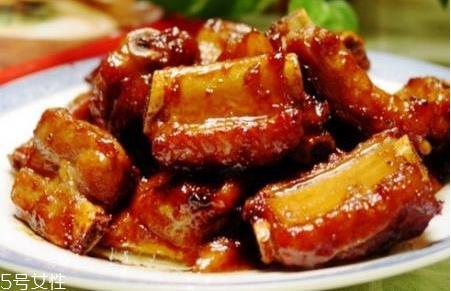 红烧排骨用什么排骨比较好 首选猪排骨
