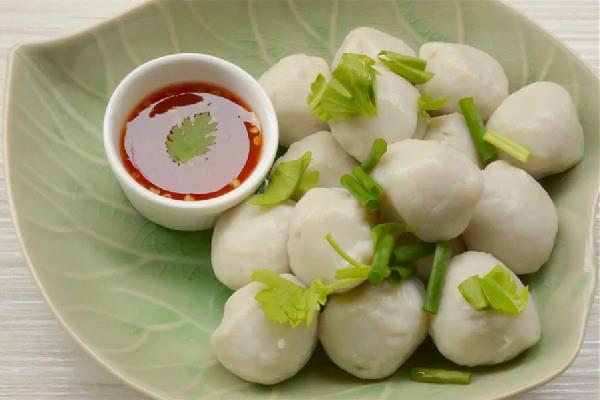 鱼丸下锅为什么全散了 鱼丸什么时候下锅 鱼丸下锅为什么全散了 鱼丸什么时候下锅