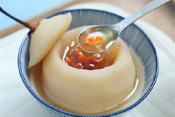 冰糖雪梨对咽炎有用吗 冰糖雪梨对嗓子疼有帮助吗 冰糖雪梨对咽炎有用吗 冰糖雪梨对嗓子疼有帮助吗