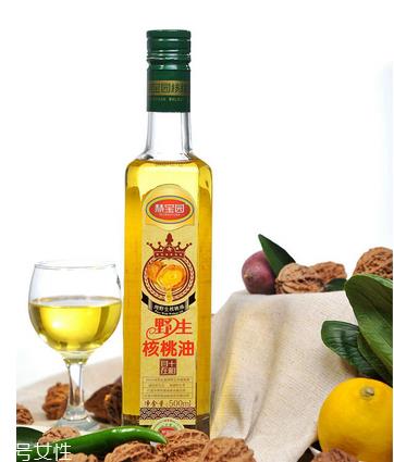 核桃油是什么味道?淡淡油香味 核桃油是什么味道?淡淡油香味