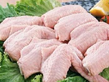 鸡翅解冻可以用热水吗 鸡翅如何去腥 鸡翅解冻可以用热水吗 鸡翅如何去腥