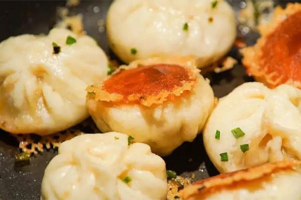 水煎包的面粉水怎么调 水煎包用面粉水还是淀粉水 水煎包的面粉水怎么调 水煎包用面粉水还是淀粉水