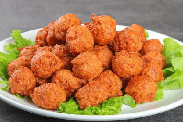 炸肉丸用哪个部位的肉 炸肉丸用前腿肉还是后腿肉 炸肉丸用哪个部位的肉 炸肉丸用前腿肉还是后腿肉