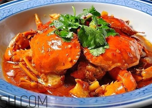 香辣蟹可以用啤酒烧吗 吃香辣蟹能喝酒吗 香辣蟹可以用啤酒烧吗 吃香辣蟹能喝酒吗