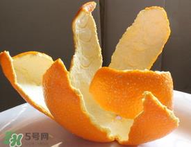 新鲜橘子皮能泡水喝吗?新鲜橘子皮泡水喝的功效 新鲜橘子皮能泡水喝吗?新鲜橘子皮泡水喝的功效