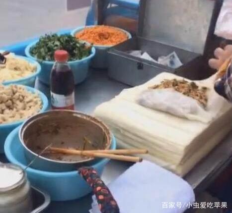 婶婶靠卖凉皮月入过万,我灵机一动让老妈卖它,老妈半天赚了600