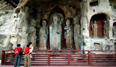 ​皇泽寺是国内唯一的武则天祀庙，这里景色清幽，值得一览