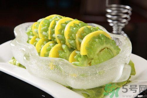 苦瓜没炒熟能吃吗?苦瓜没熟会中毒吗 苦瓜没炒熟能吃吗?苦瓜没熟会中毒吗