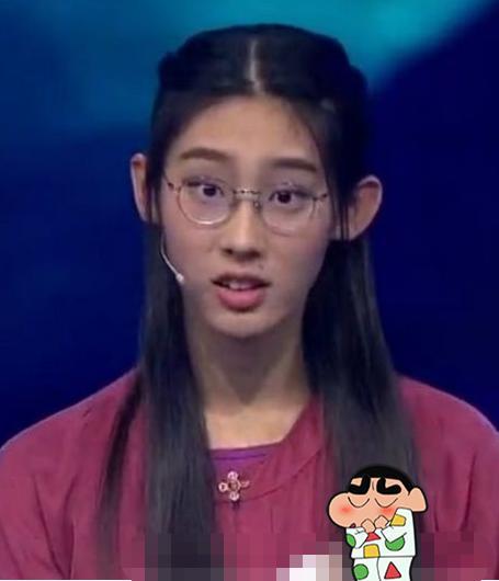 武亦姝不愧是“国民才女”，军训体验都能这么有才，简直让人钦佩