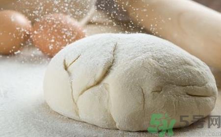 面粉发酵要多久?面粉发酵要多长时间? 面粉发酵要多久?面粉发酵要多长时间?