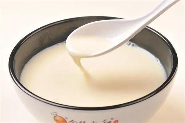 豆浆含糖量高吗 豆浆血糖高的人能喝吗 豆浆含糖量高吗 豆浆血糖高的人能喝吗