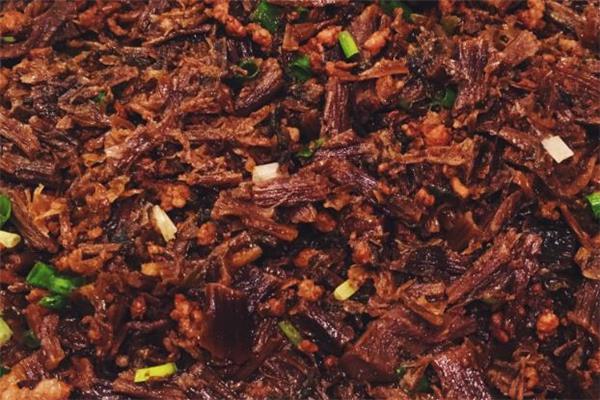 梅干菜有保质期吗 梅干菜有白色是发霉吗 梅干菜有保质期吗 梅干菜有白色是发霉吗