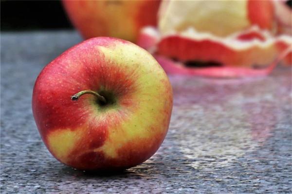 苹果公母怎么区分的 苹果甜不甜因有公母 苹果公母怎么区分的 苹果甜不甜因有公母