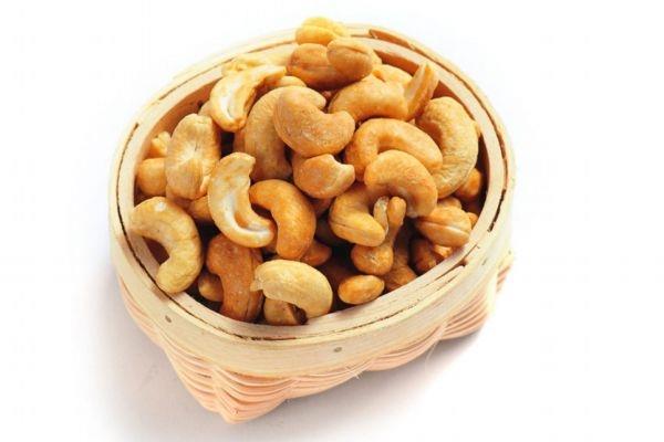 盐焗腰果价格多少钱 盐焗腰果的功效与作用 盐焗腰果价格多少钱 盐焗腰果的功效与作用