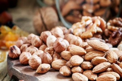 ​杏仁吃了会流产吗 杏仁吃了会过敏吗