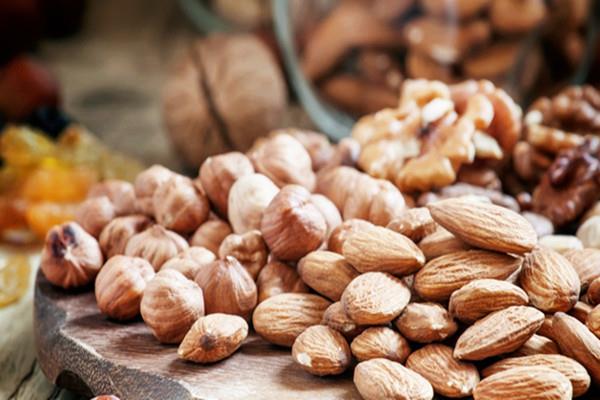 杏仁吃了会流产吗 杏仁吃了会过敏吗 杏仁吃了会流产吗 杏仁吃了会过敏吗