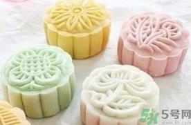 吃月饼可以喝牛奶吗?吃月饼能喝牛奶吗? 吃月饼可以喝牛奶吗?吃月饼能喝牛奶吗?