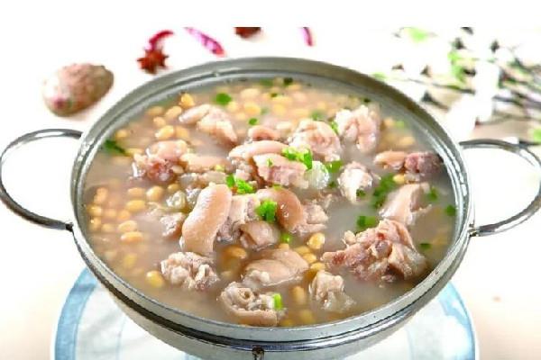 黄豆炖猪蹄的做法 黄豆炖猪蹄的功效和作用 黄豆炖猪蹄的做法 黄豆炖猪蹄的功效和作用