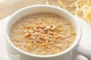 麦片和鸡蛋能一起吃吗 麦片冲鸡蛋的功效 麦片和鸡蛋能一起吃吗 麦片冲鸡蛋的功效