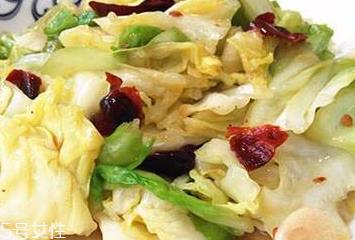 牛心菜和紫甘蓝的区别 牛心菜和紫甘蓝怎么分辨? 牛心菜和紫甘蓝的区别 牛心菜和紫甘蓝怎么分辨?