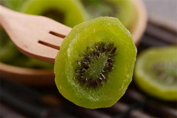 猕猴桃干热量高吗 吃猕猴桃干会发胖吗 猕猴桃干热量高吗 吃猕猴桃干会发胖吗