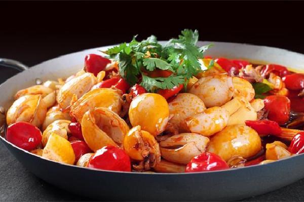 墨鱼是鱿鱼的一种吗 墨鱼是章鱼吗 墨鱼是鱿鱼的一种吗 墨鱼是章鱼吗