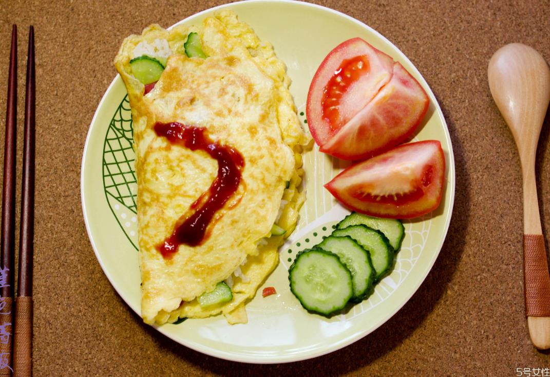 流心蛋包饭用什么鸡蛋 流心蛋包饭的诀窍 流心蛋包饭用什么鸡蛋 流心蛋包饭的诀窍