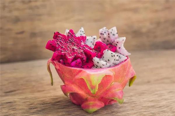 红火龙果和白火龙果哪个好 红火龙果和白火龙果的区别 红火龙果和白火龙果哪个好 红火龙果和白火龙果的区别