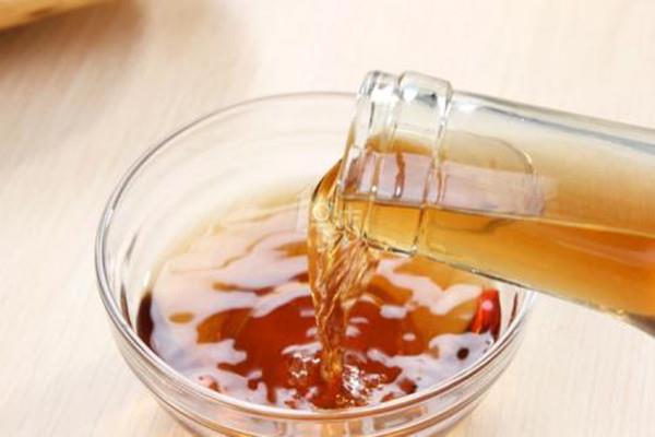 凉菜里可以放料酒吗 炒菜什么时候放料酒