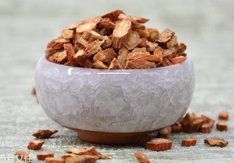 丹参可以长期泡茶喝吗 禁忌事项