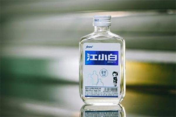 江小白喝多少会醉 江小白后劲大吗