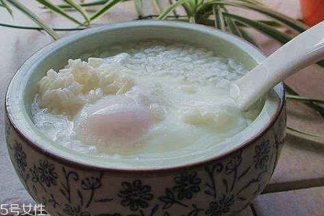 酒酿长毛了还能吃吗 酒酿长白毛的处理方法 酒酿长毛了还能吃吗 酒酿长白毛的处理方法