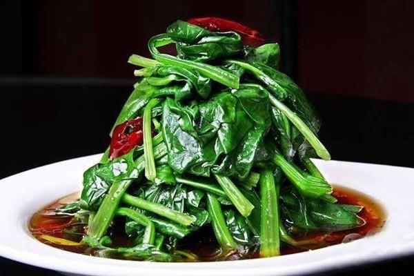 菠菜有什么营养价值 菠菜有减肥功效吗 菠菜有什么营养价值 菠菜有减肥功效吗